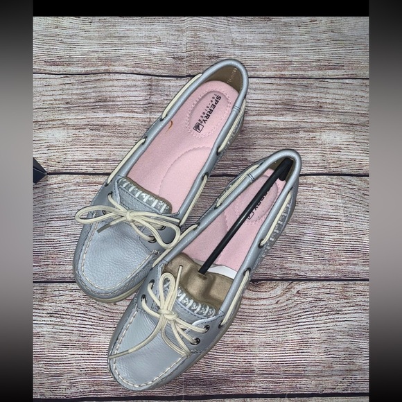 Women Sperry - Picture 4 of 5